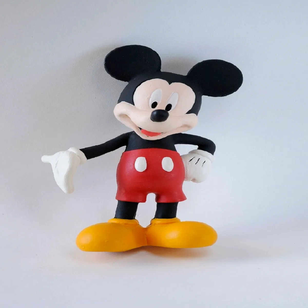 Mordedor Latoy Mickey Classico